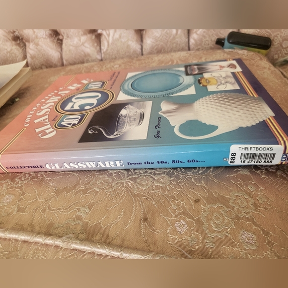 Collectible Glassware 40s 50s 60s 6th edition by Gene Florence - Picture 3 of 5